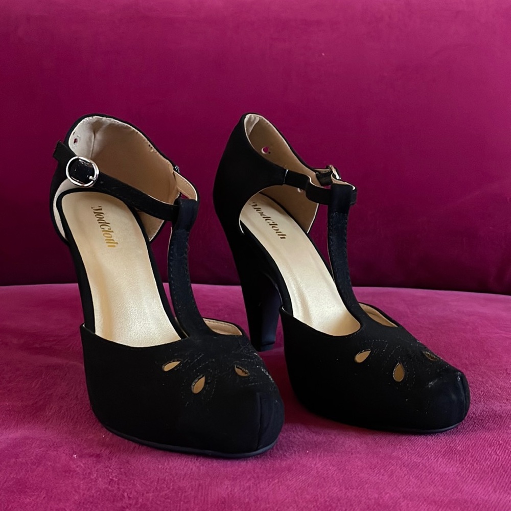 ModCloth Black Suede Heels Size 10